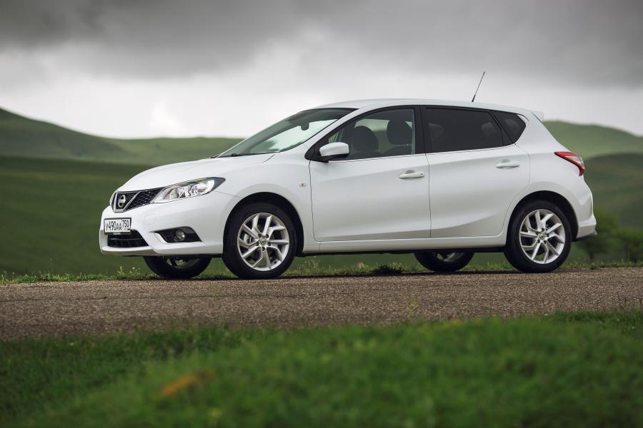  Nissan Tiida 2015 года  (CIS) (фото 25 из 30)